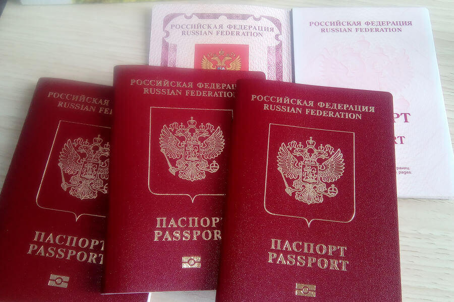 Когда требуется замена заграничного паспорта?
