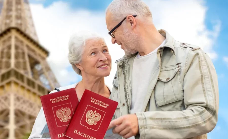 Как получить загранпаспорт пенсионерам в 2022 году?