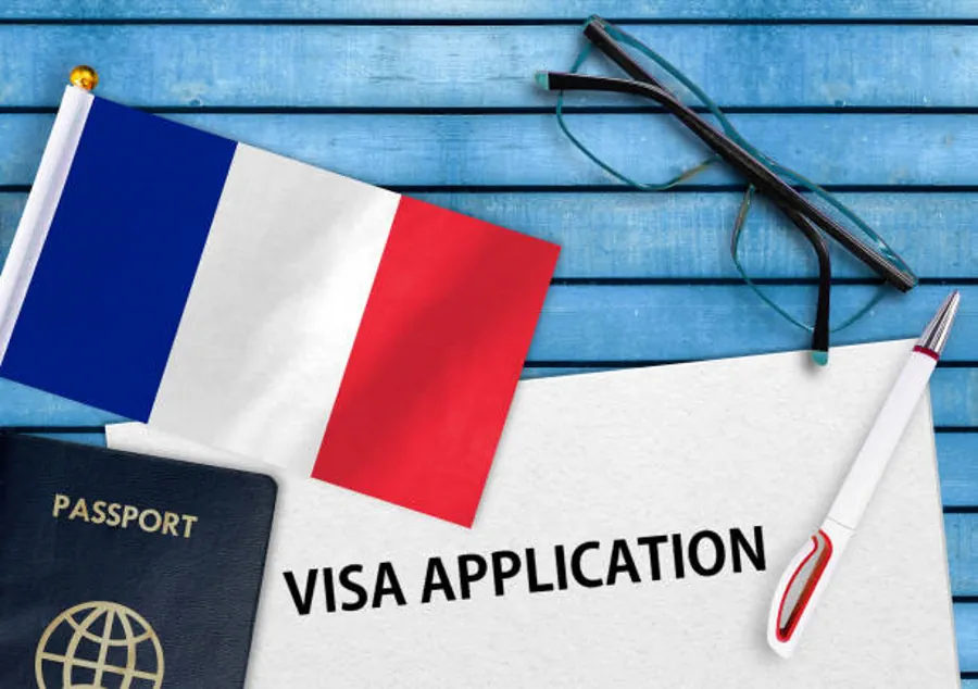 Туристическая виза во Францию для россиян